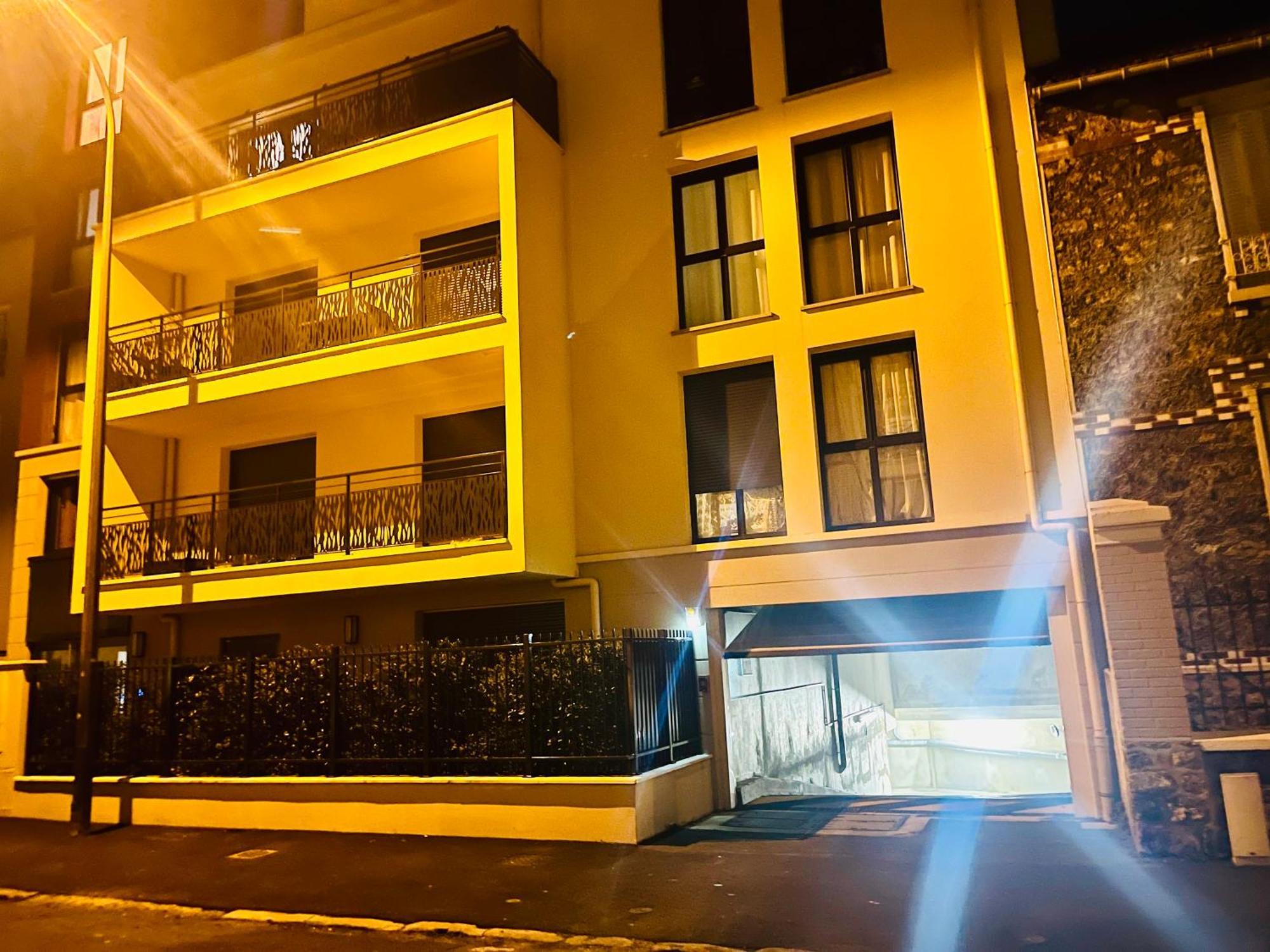 Ferienwohnung Luxury A 10Mn Du Centre De Paris & Free Parking Vitry-sur-Seine Exterior foto